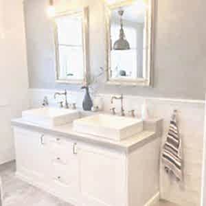 Açık Renk Banyo Dolabı ve Mobilyası 300x300 - Banyo Dolapları