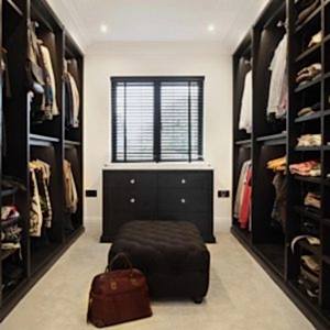 Sade Giyinme Odası 300x300 - Giyinme Odası